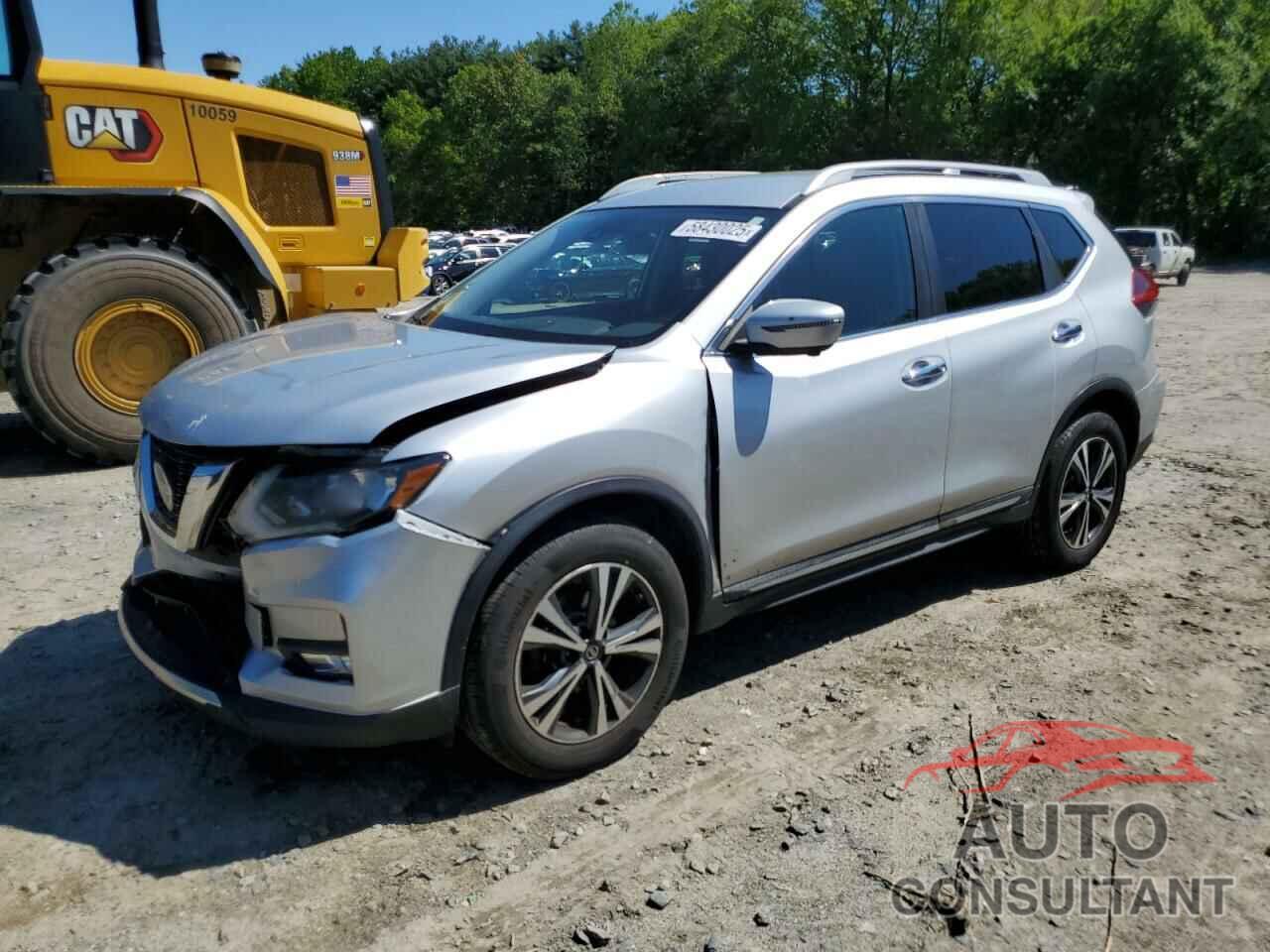 NISSAN ROGUE 2018 - 5N1AT2MV7JC730402