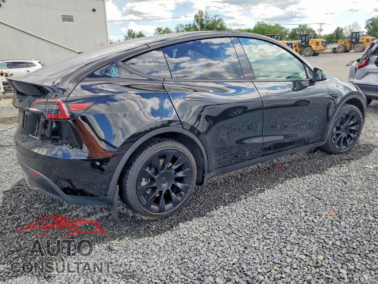 TESLA MODEL Y 2023 - 7SAYGAEE2PF694889