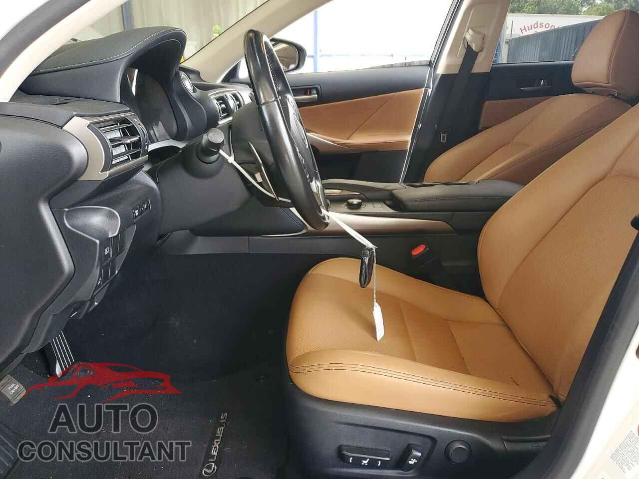 LEXUS IS 2017 - JTHCM1D29H5020943