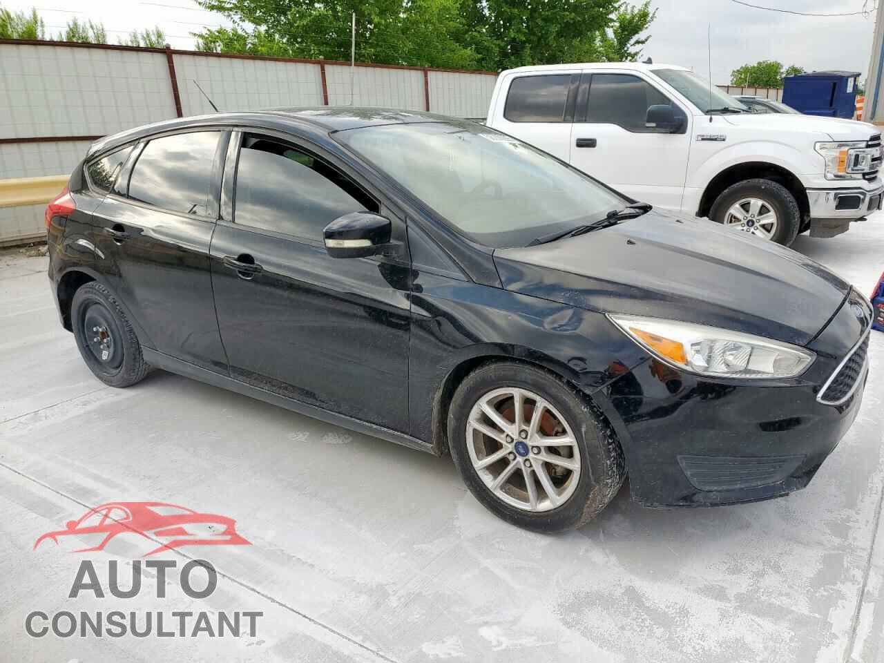 FORD FOCUS 2017 - 1FADP3K23HL258848