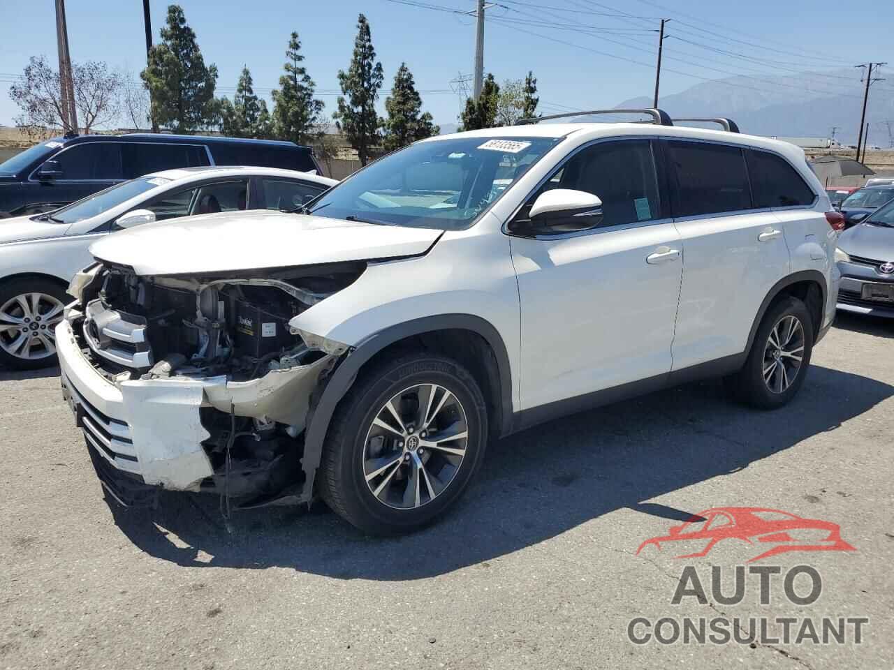 TOYOTA HIGHLANDER 2019 - 5TDZARFH5KS043948