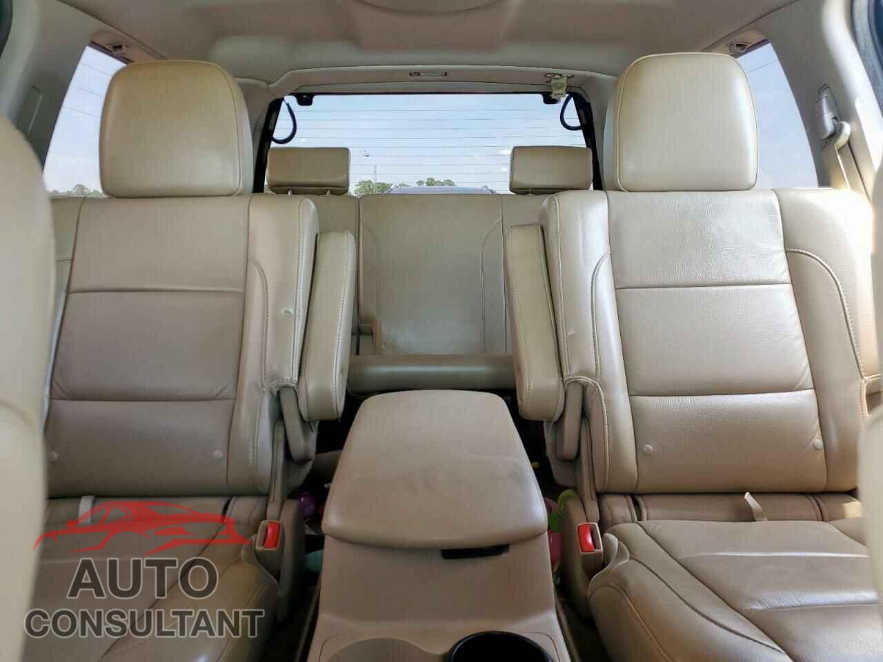 NISSAN ARMADA 2013 - 5N1BA0NF5DN612394