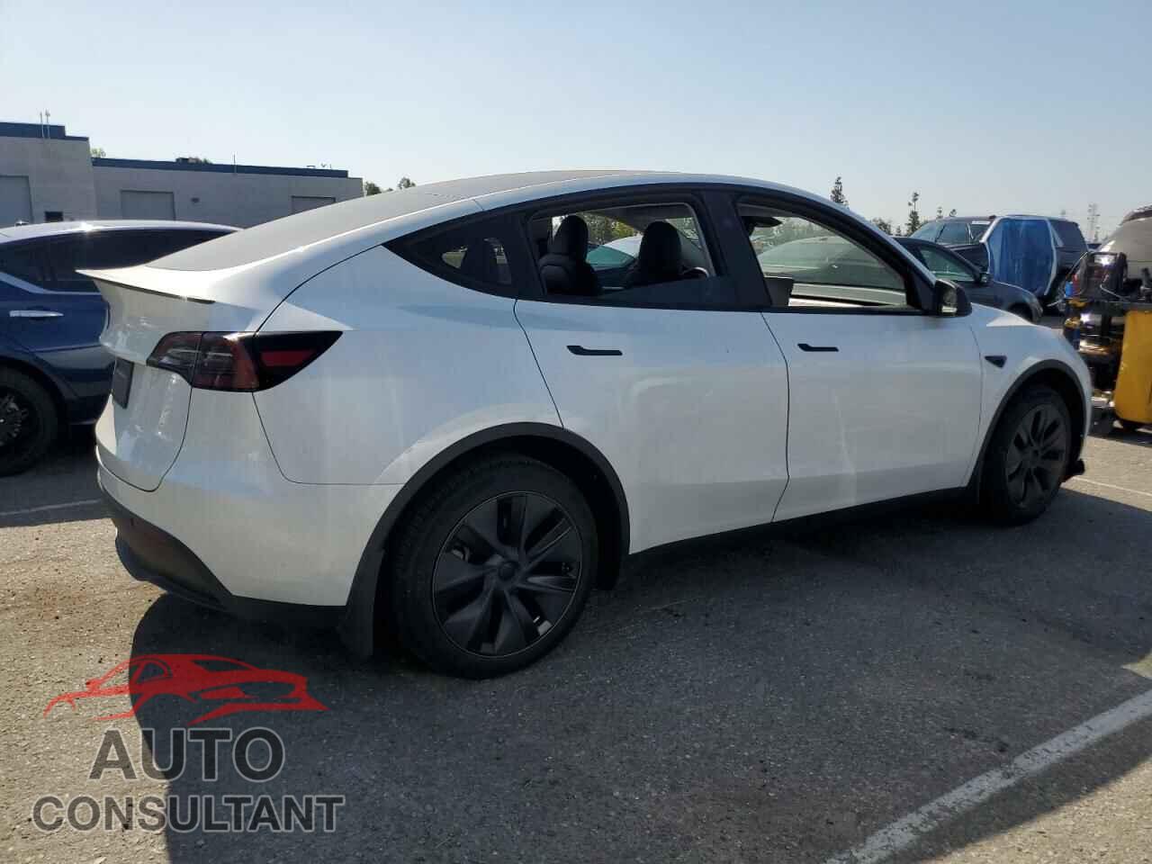 TESLA MODEL Y 2024 - 7SAYGDED6RF109727