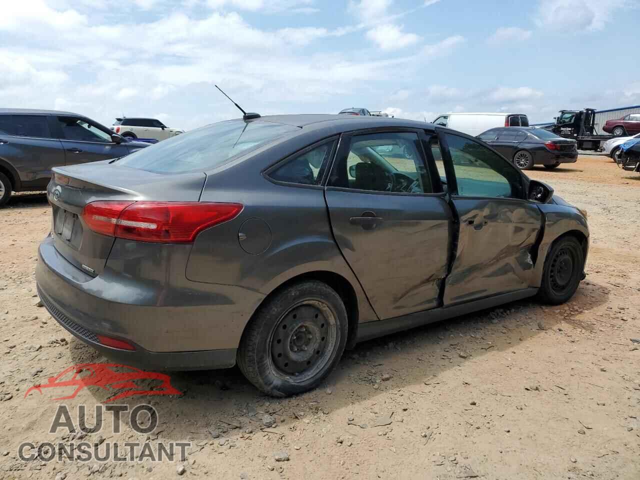 FORD FOCUS 2016 - 1FADP3E27GL241366