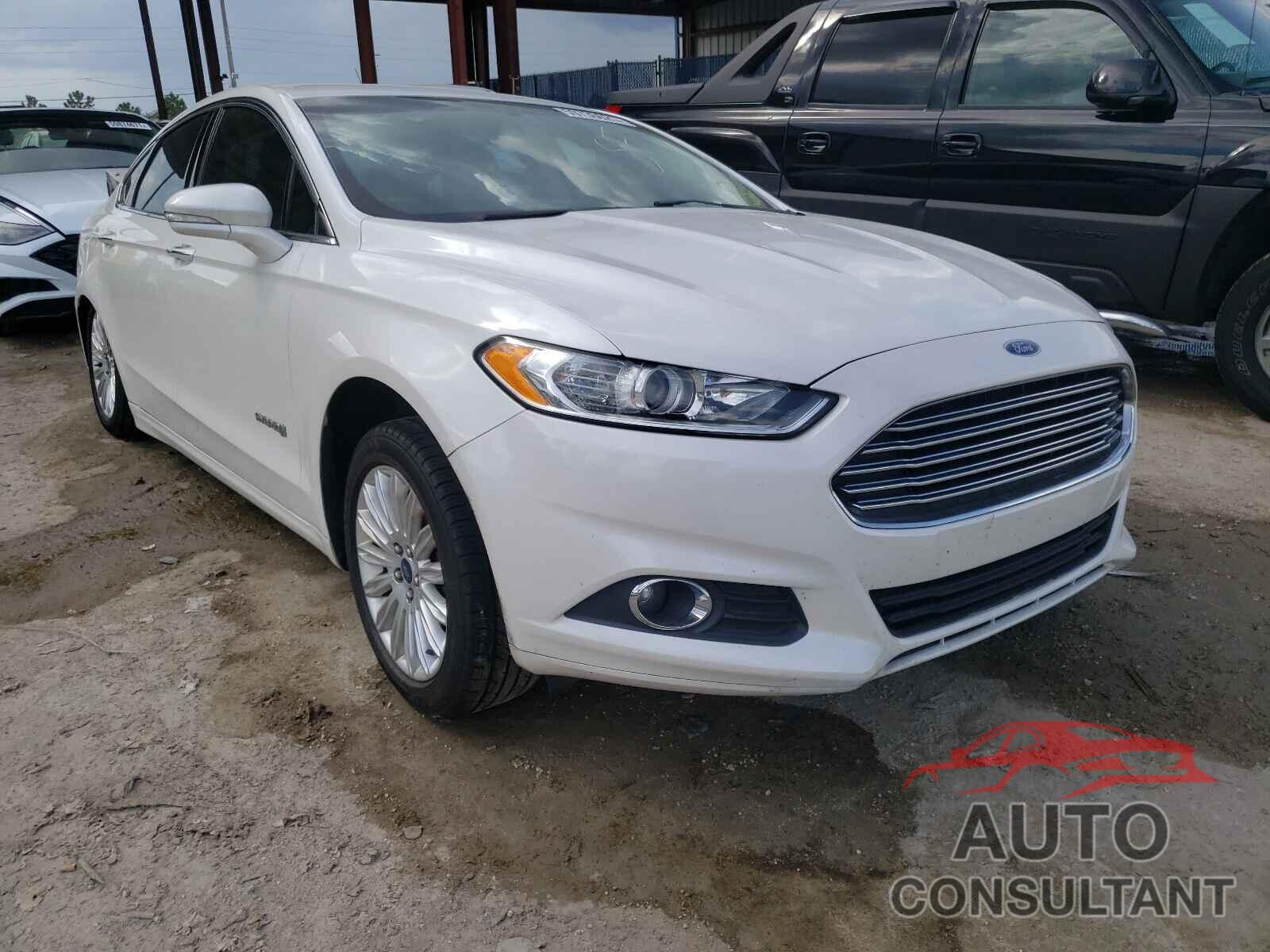 FORD FUSION 2016 - 3FA6P0LU9GR130623