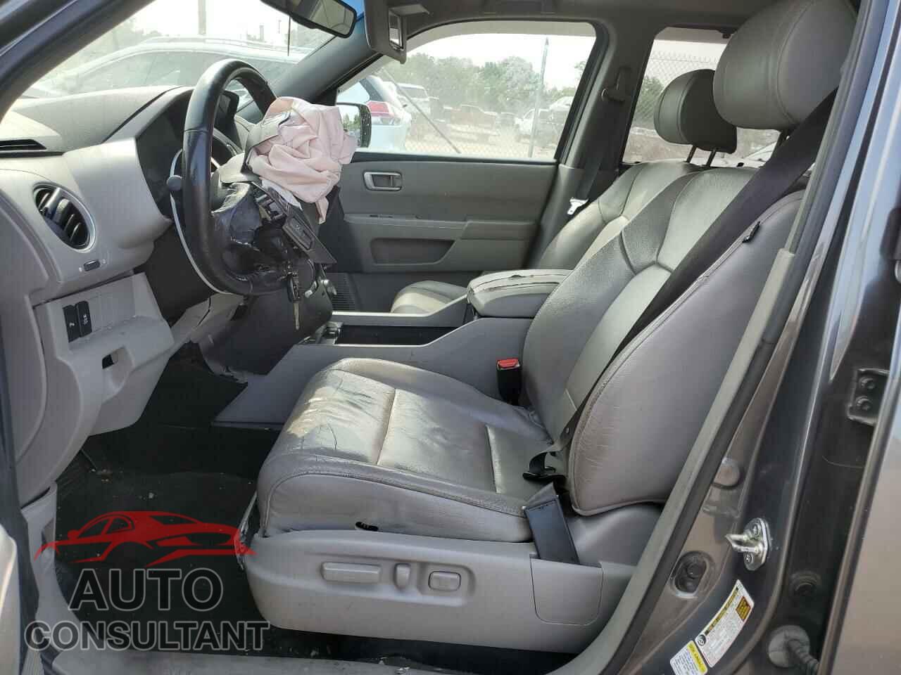 HONDA PILOT 2013 - 5FNYF4H97DB073000