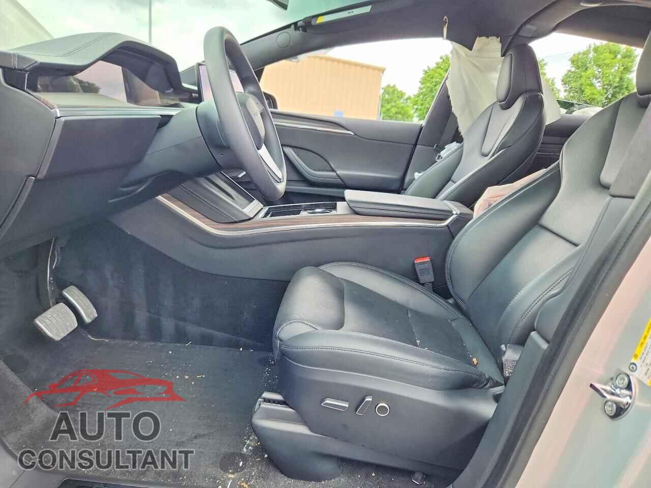 TESLA MODEL X 2023 - 7SAXCDE58PF415213