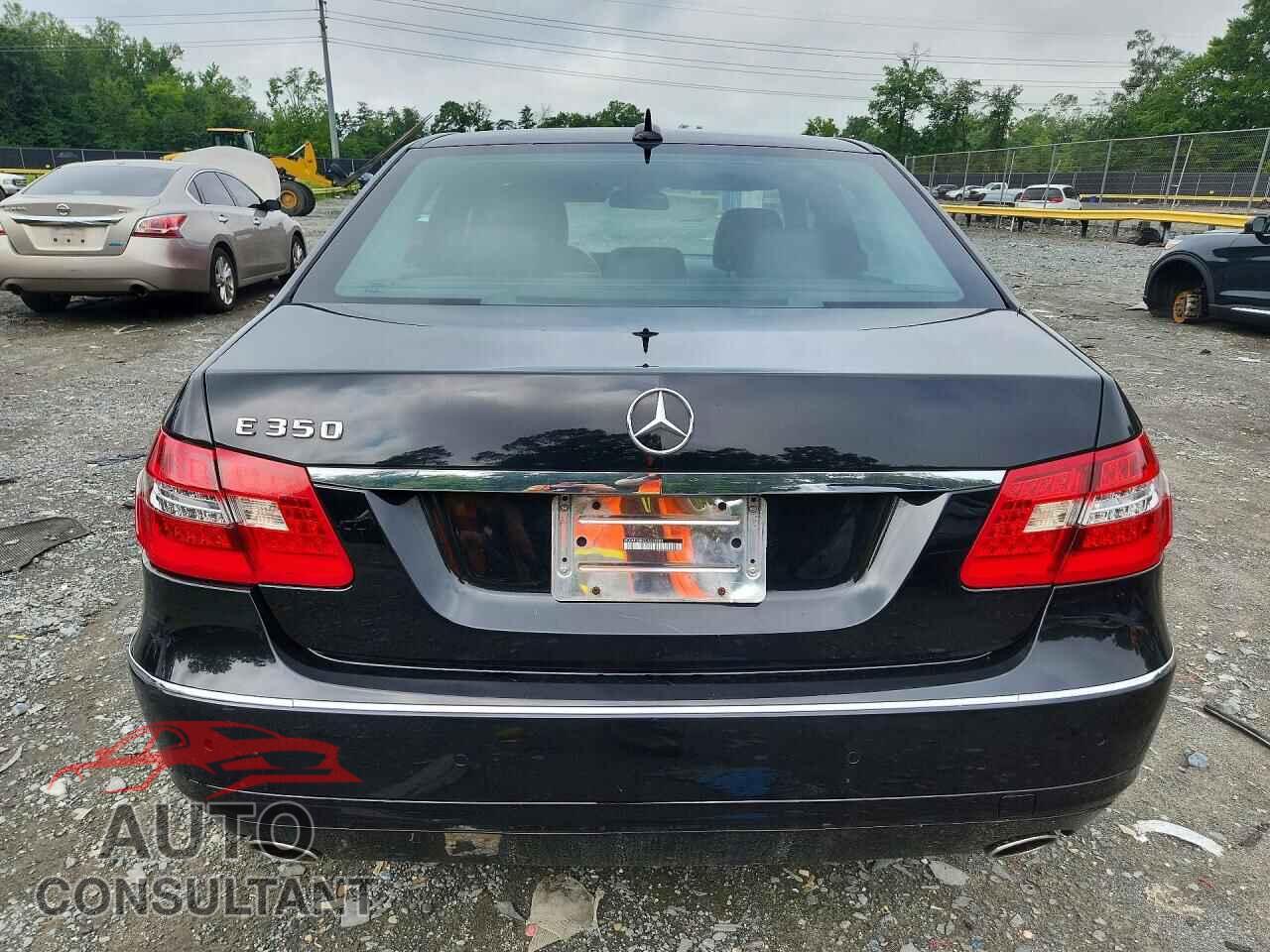 MERCEDES-BENZ E-CLASS 2012 - WDDHF5KB2CA528009