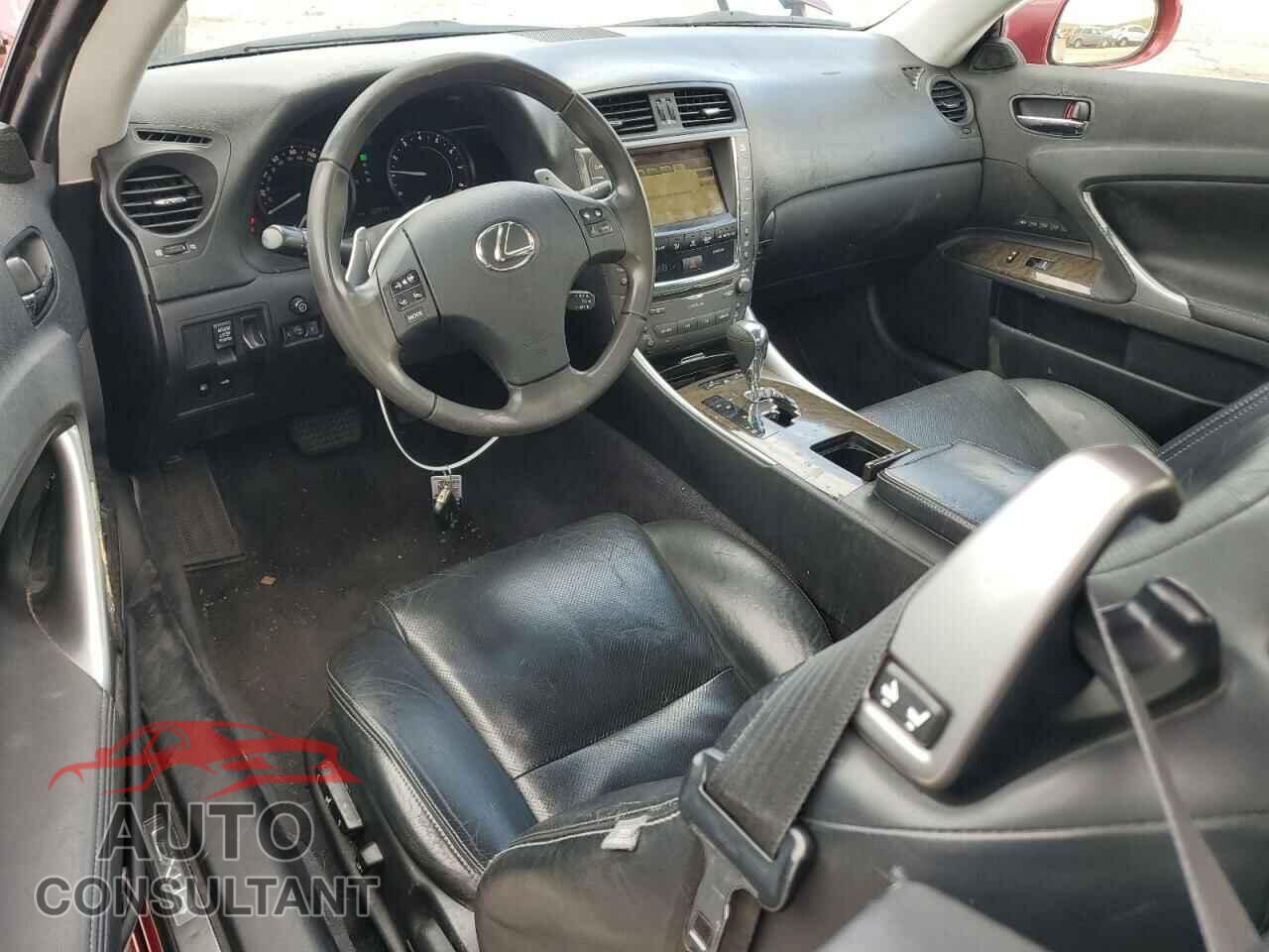 LEXUS IS 2010 - JTHFE2C29A2501204