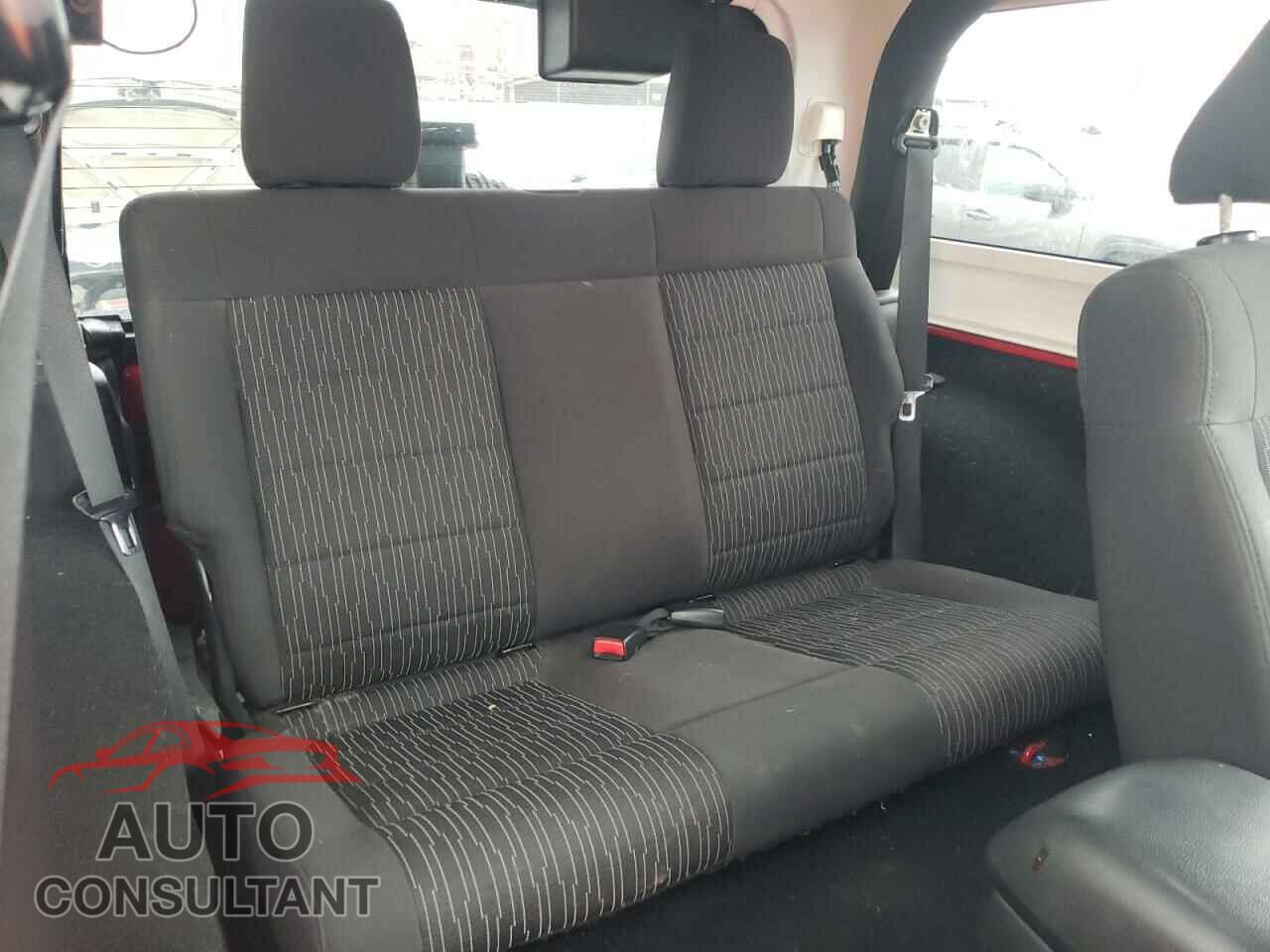 JEEP WRANGLER 2011 - 1J4AA2D11BL597932