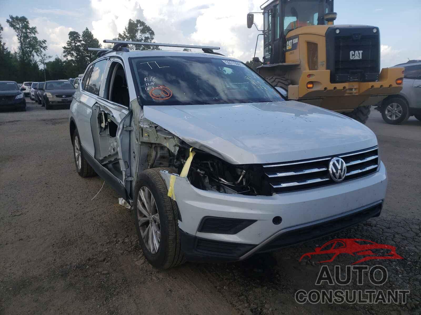 VOLKSWAGEN TIGUAN 2018 - 3VV3B7AX9JM127860