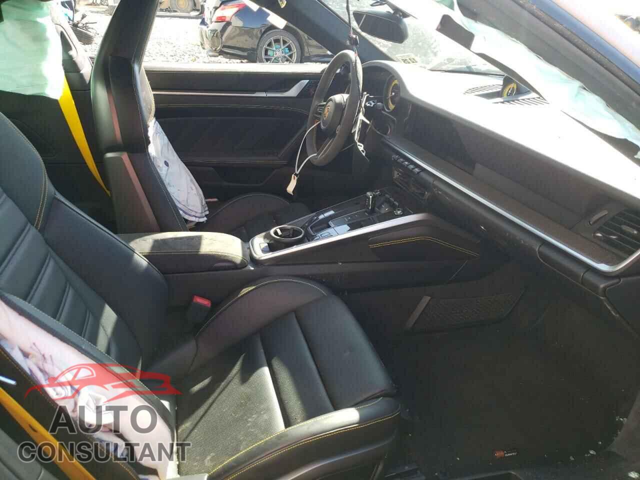PORSCHE 911 2021 - WP0AD2A97MS257538