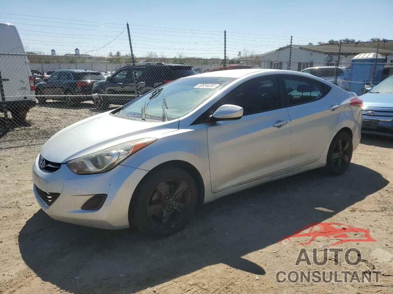 HYUNDAI ELANTRA 2012 - KMHDH4AE4CU288805
