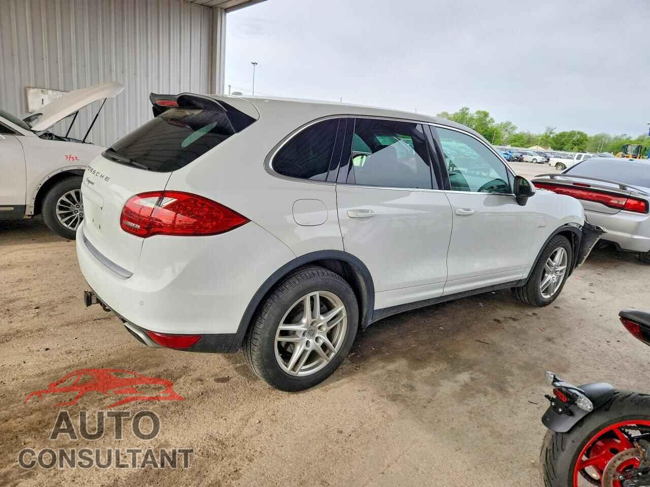 PORSCHE CAYENNE 2013 - WP1AF2A24DLA39580