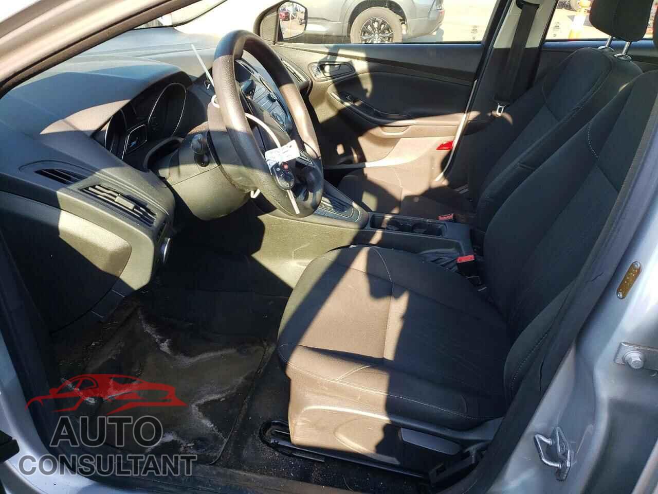 FORD FOCUS 2016 - 1FADP3E26GL352586