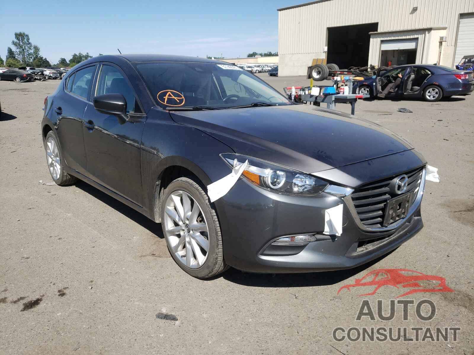 MAZDA 3 2017 - 3MZBN1L70HM125532