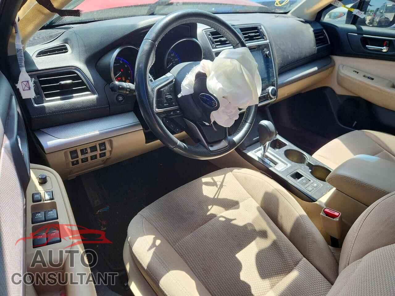 SUBARU OUTBACK 2018 - 4S4BSAFC4J3242425