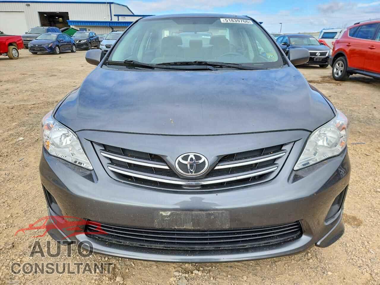TOYOTA COROLLA 2013 - 2T1BU4EE2DC967617