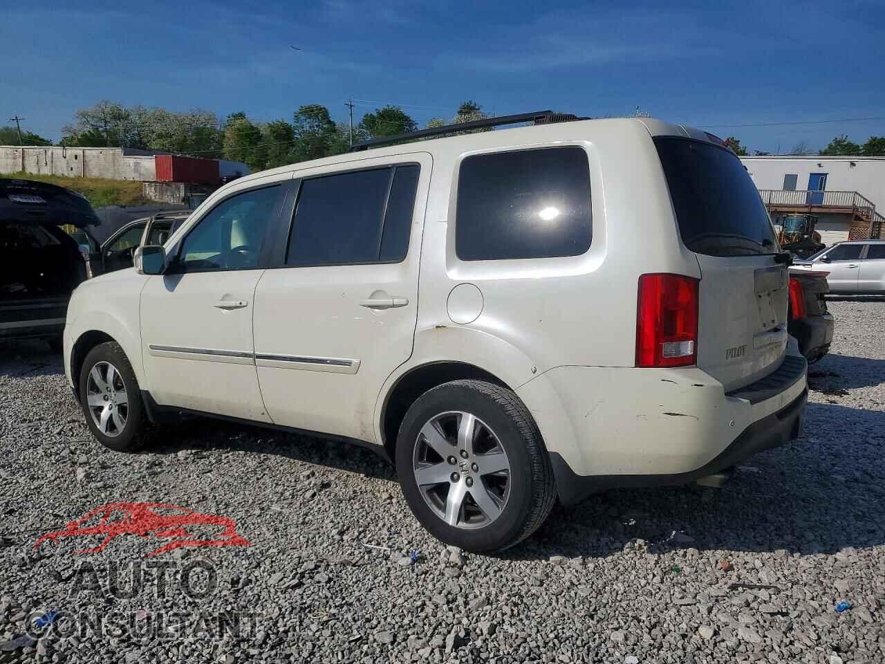 HONDA PILOT 2015 - 5FNYF4H99FB014064