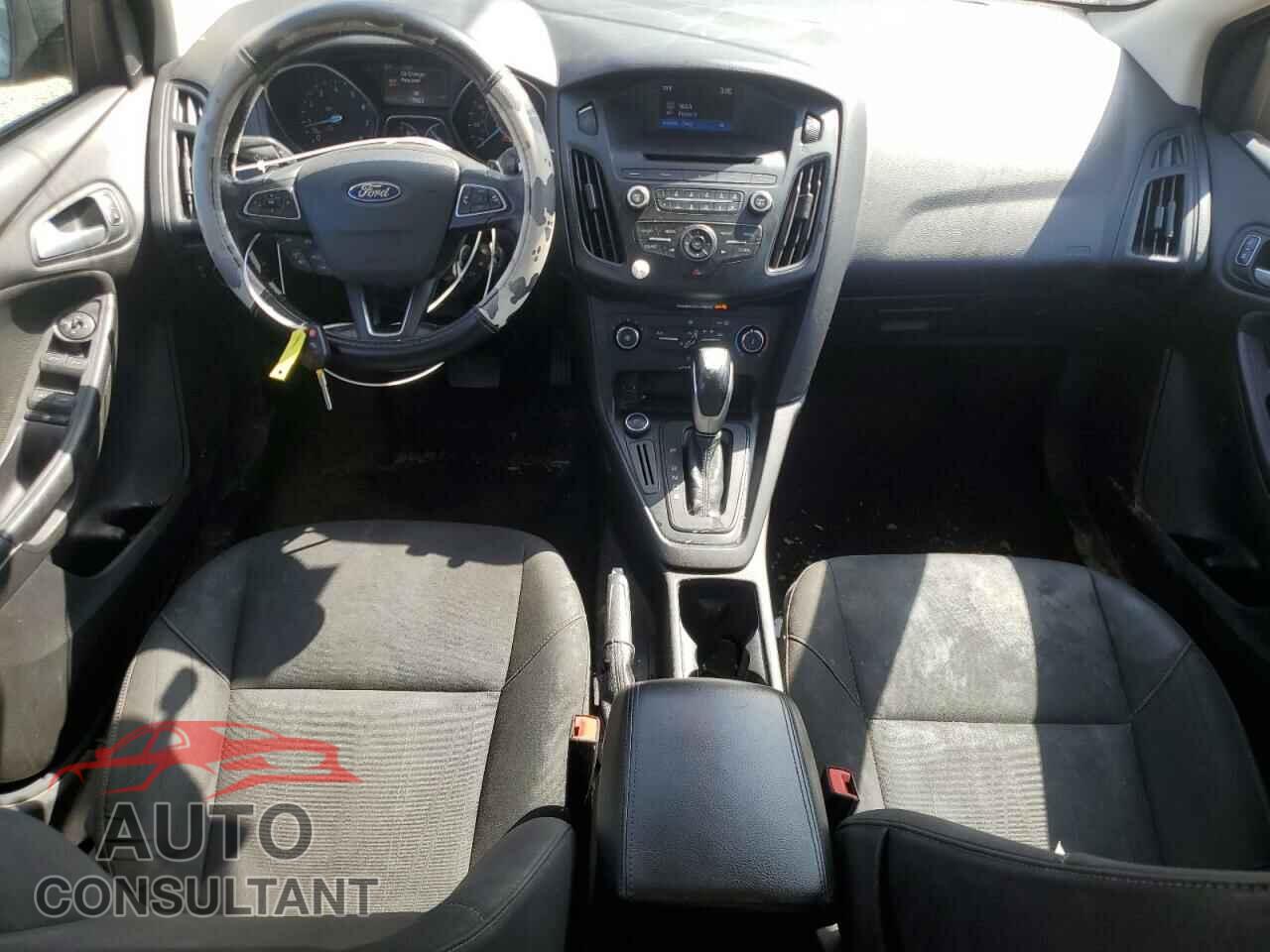 FORD FOCUS 2015 - 1FADP3F23FL313192