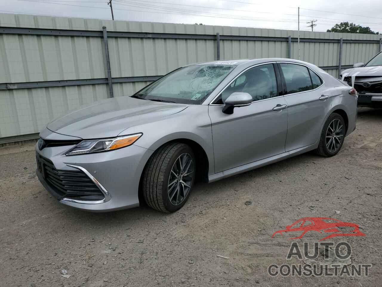 TOYOTA CAMRY 2024 - 4T1F31AK5RU069078