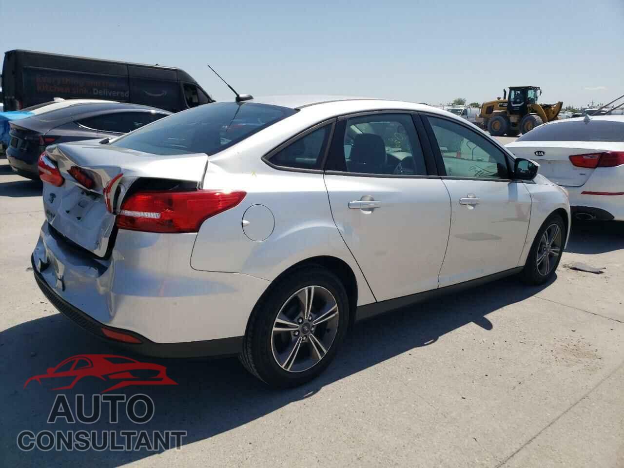FORD FOCUS 2018 - 1FADP3F20JL291404
