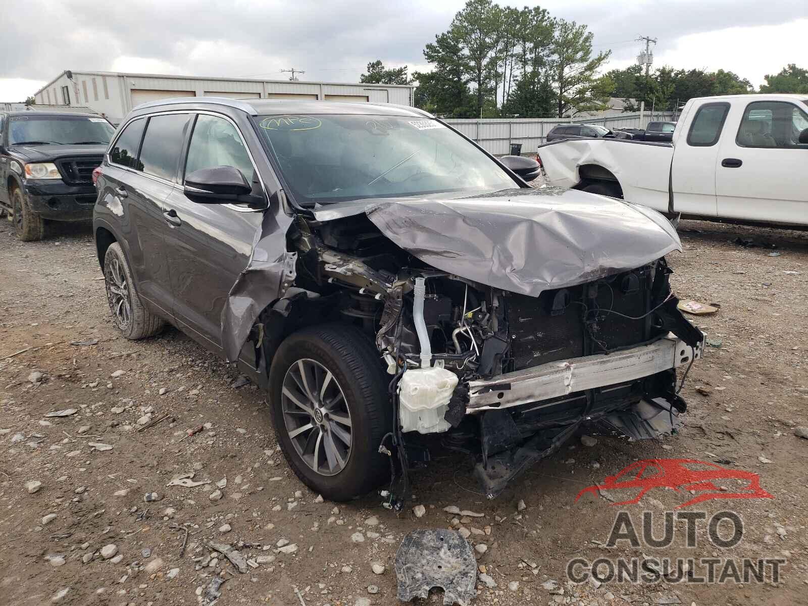 TOYOTA HIGHLANDER 2018 - 5TDKZRFH9JS529977