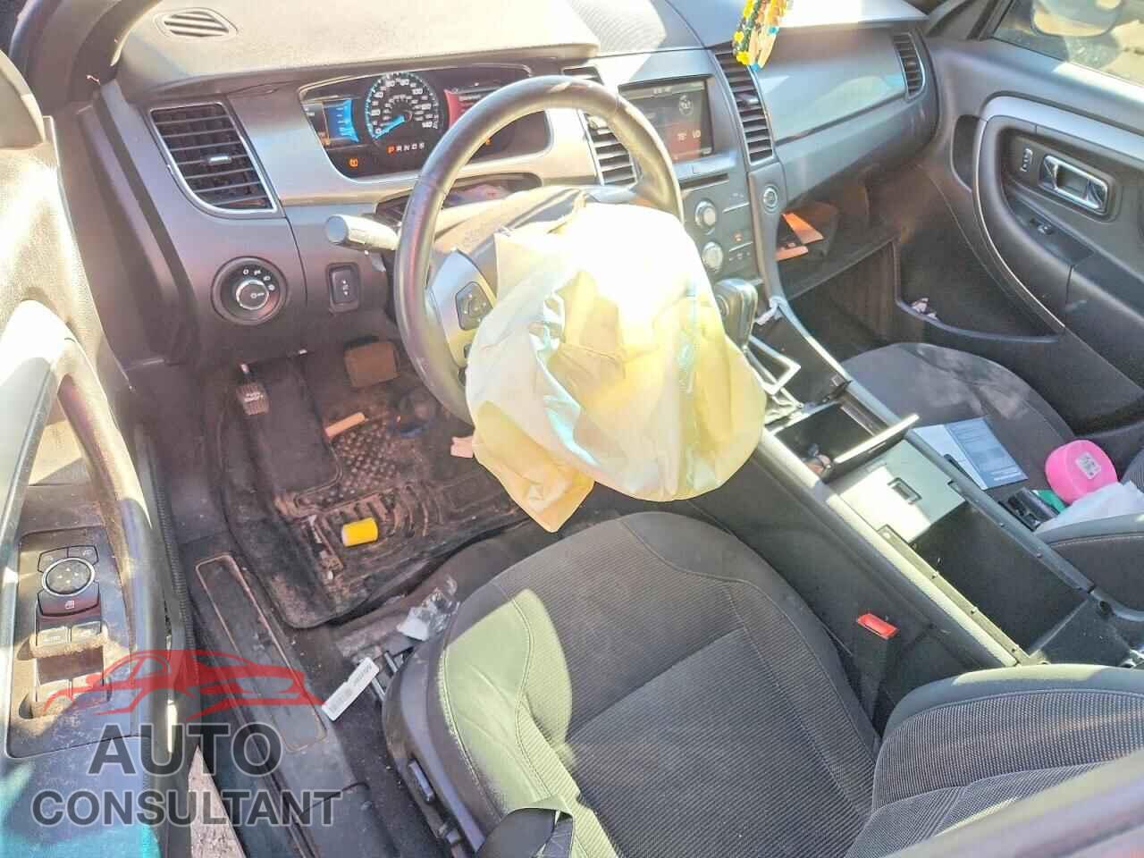FORD TAURUS 2015 - 1FAHP2E82FG112491
