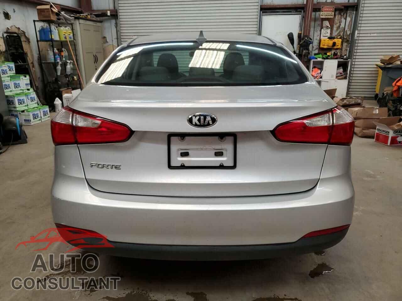 KIA FORTE 2016 - KNAFK4A66G5462460