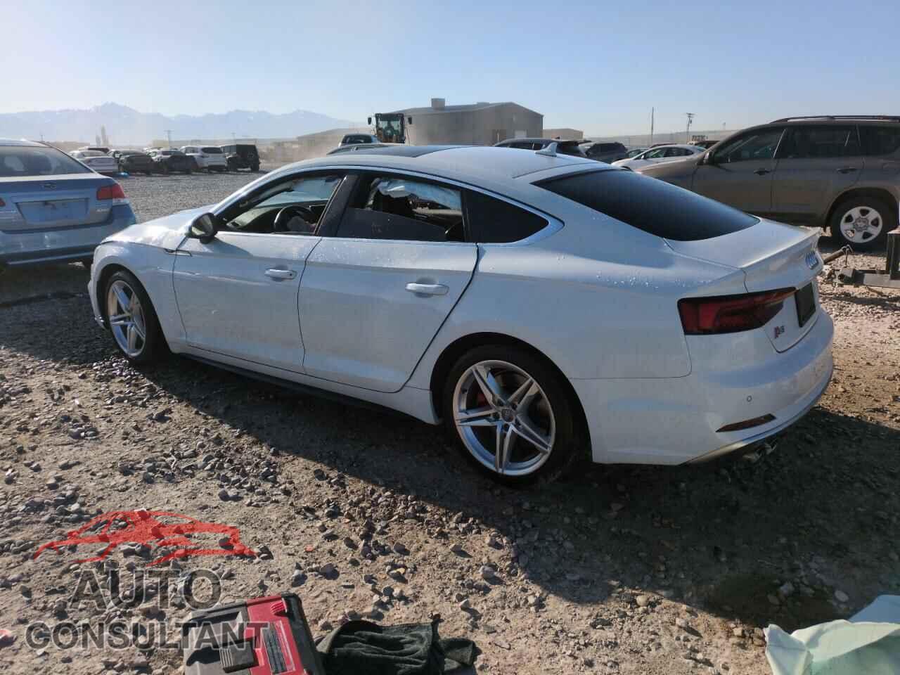 AUDI S5/RS5 2018 - WAUC4CF55JA099896