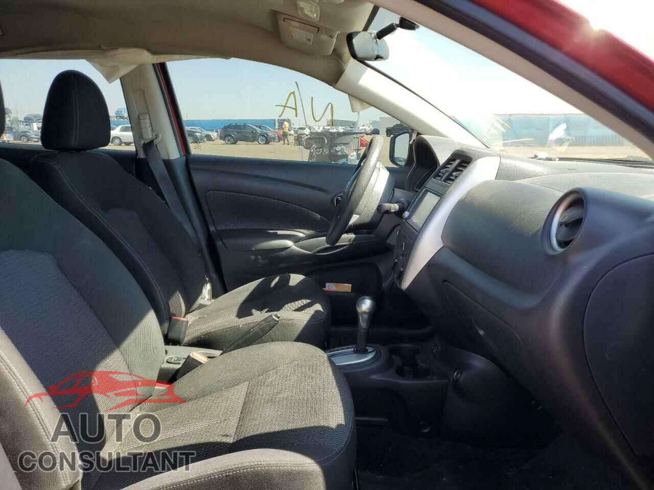 NISSAN VERSA 2019 - 3N1CN7AP3KL856033