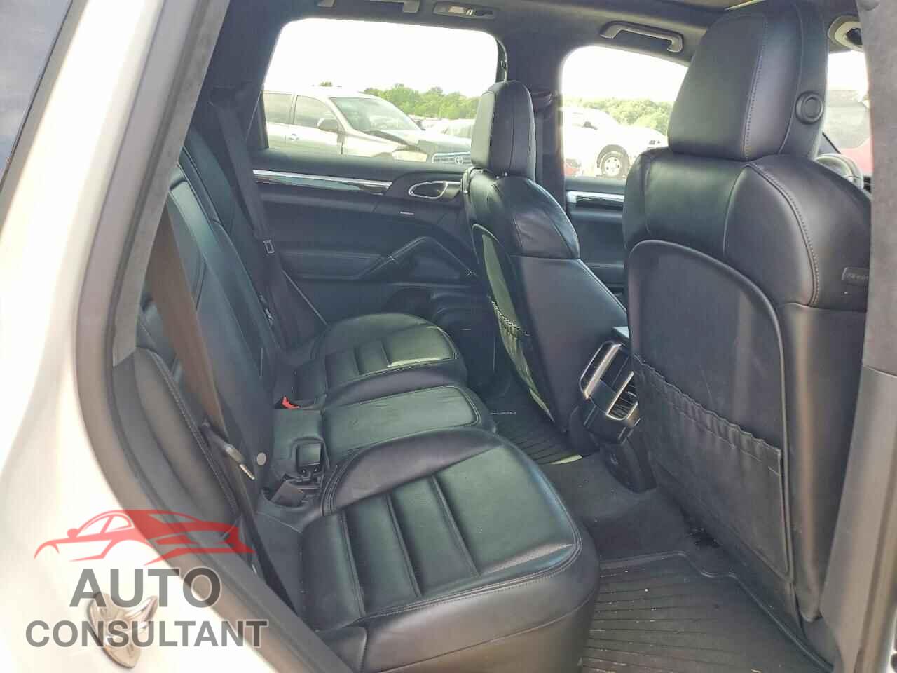 PORSCHE CAYENNE 2017 - WP1AD2A22HLA83928