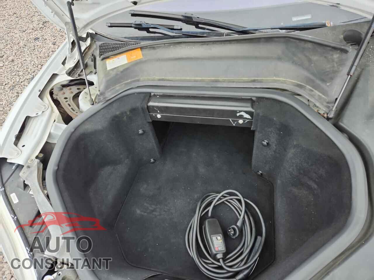 TESLA MODEL S 2013 - 5YJSA1CP0DFP24928