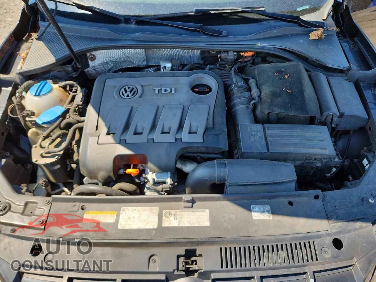 VOLKSWAGEN PASSAT 2014 - 1VWCN7A30EC007792