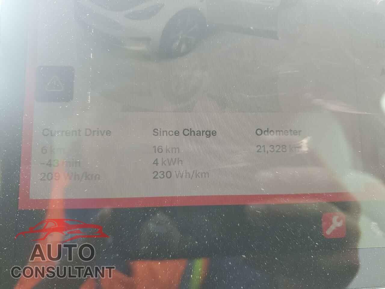 TESLA MODEL Y 2023 - LRWYGDEEXPC228734