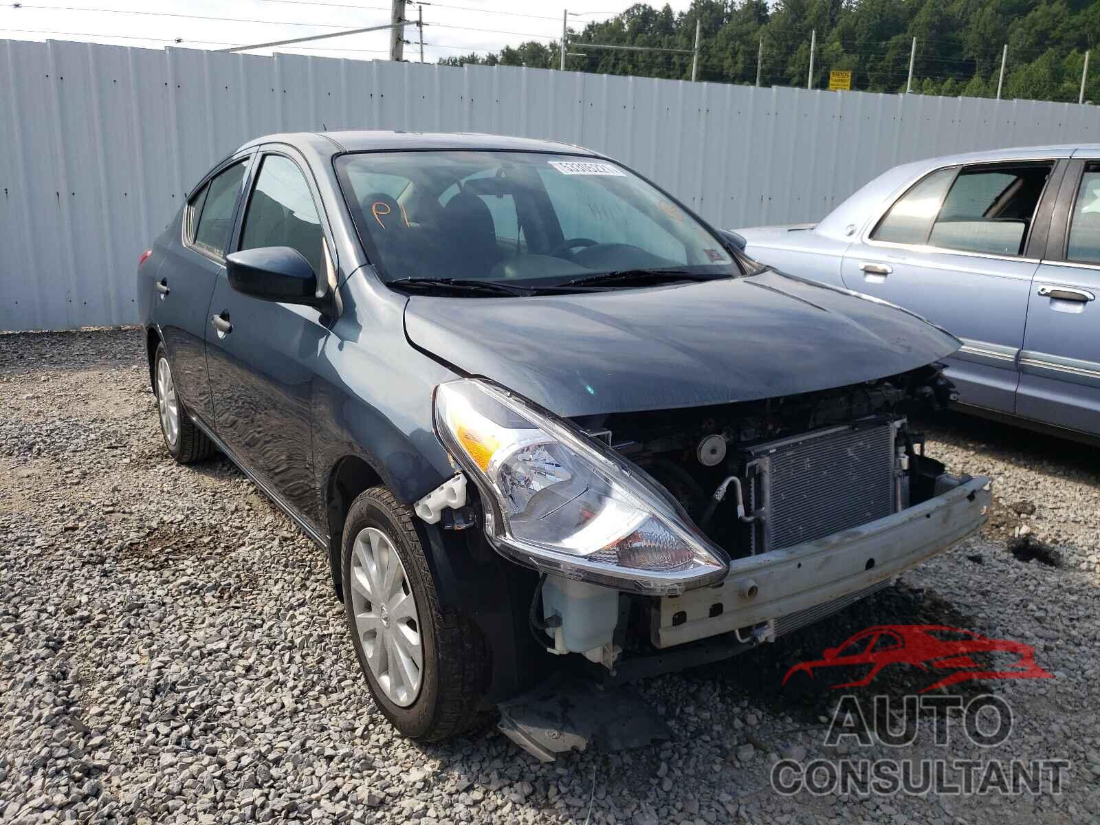 NISSAN VERSA 2017 - 3N1CN7AP7HL852270