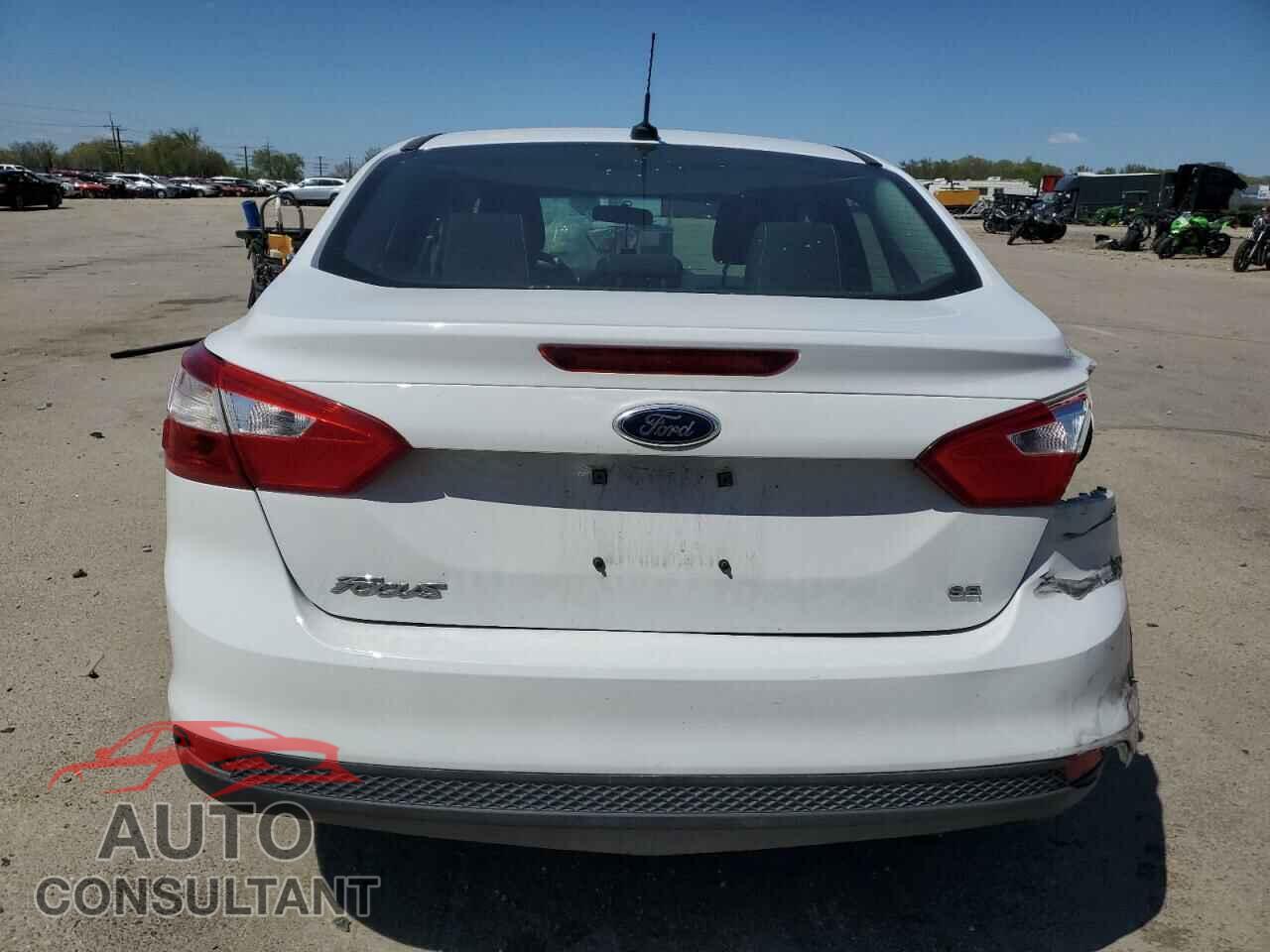 FORD FOCUS 2012 - 1FAHP3F22CL366947