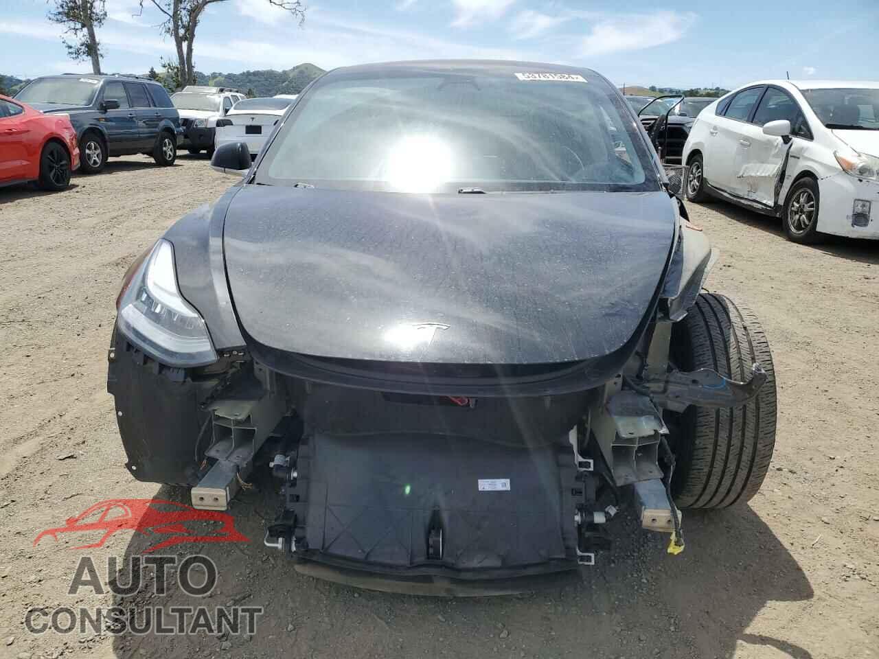 TESLA MODEL 3 2018 - 5YJ3E1EA8JF152097