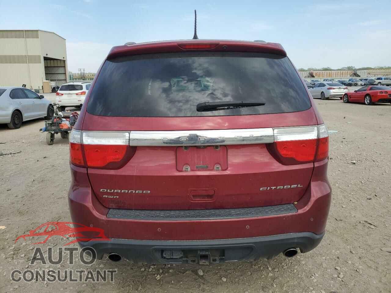 DODGE DURANGO 2013 - 1C4SDJET6DC563631