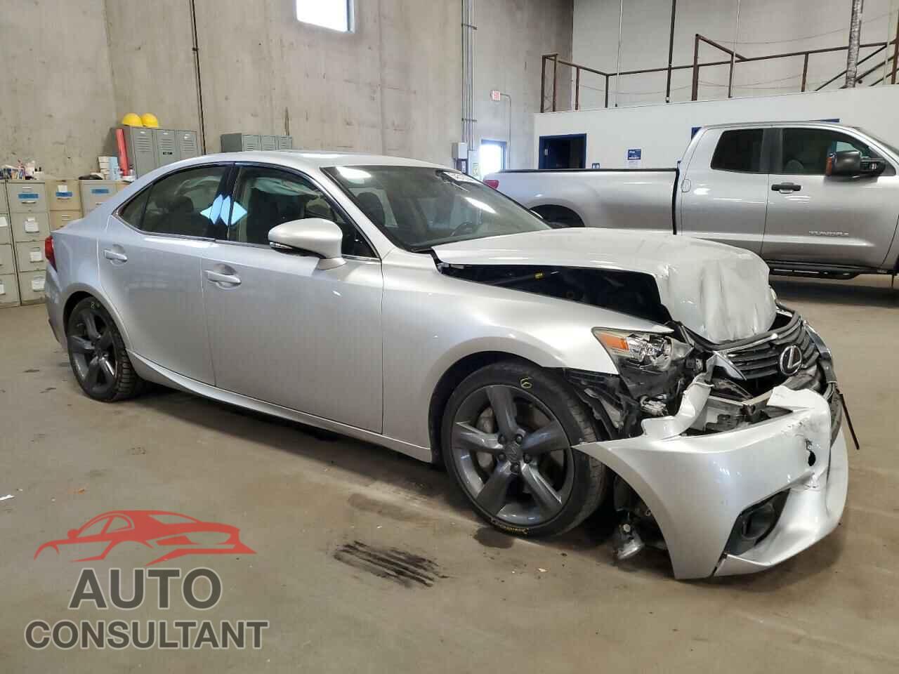 LEXUS IS 2014 - JTHBE1D22E5005348