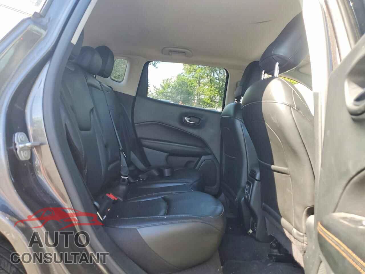 JEEP COMPASS 2020 - 3C4NJDCB7LT200310
