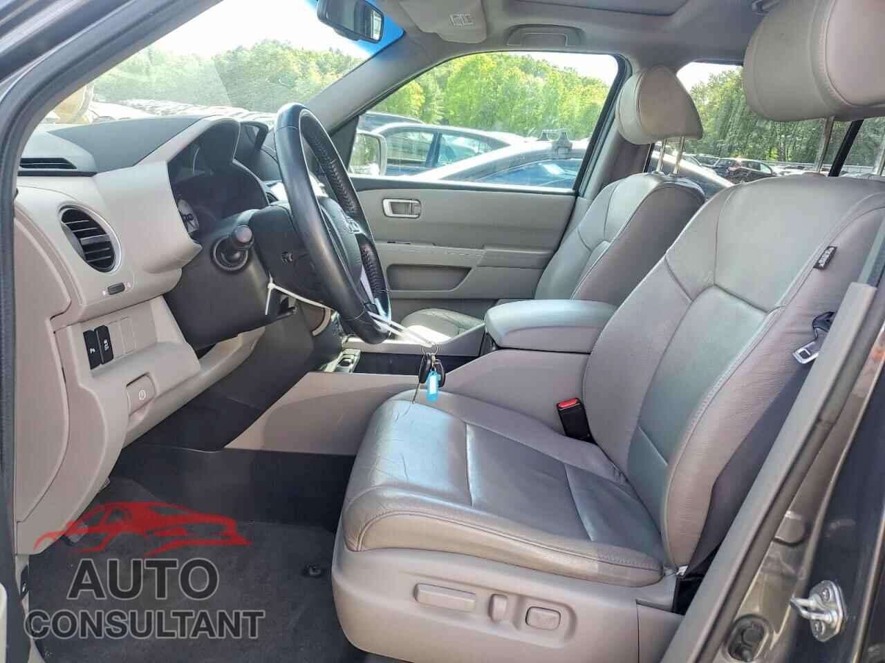HONDA PILOT 2013 - 5FNYF4H91DB071128