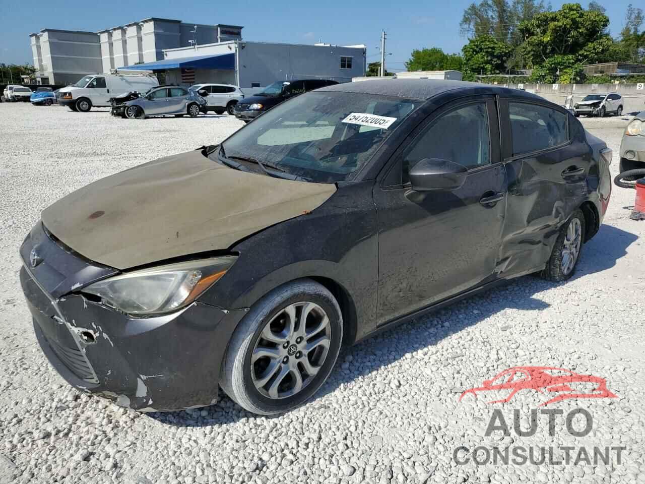 TOYOTA YARIS 2017 - 3MYDLBYV1HY182072
