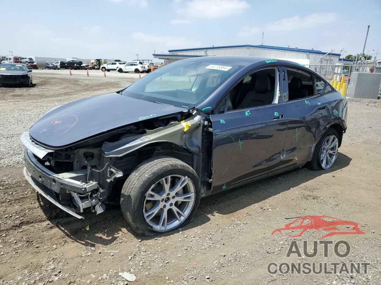 TESLA MODEL Y 2023 - 7SAYGAEE4PF765364