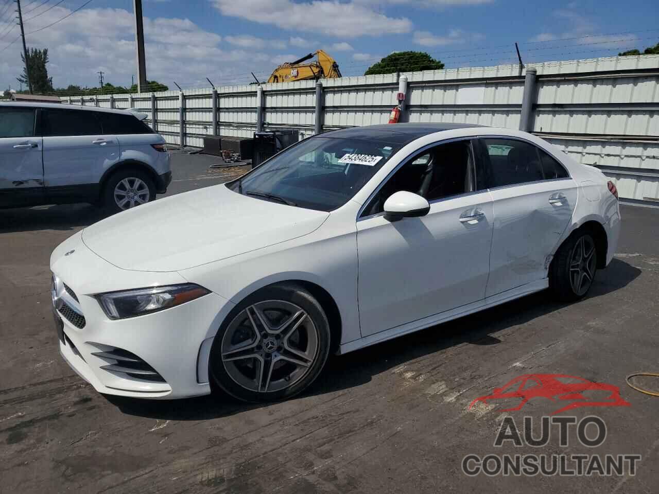 MERCEDES-BENZ A-CLASS 2019 - WDD3G4EBXKW012480
