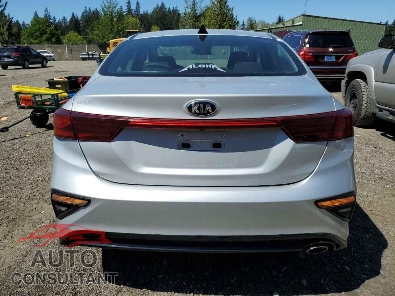 KIA FORTE 2019 - 3KPF24AD5KE015598