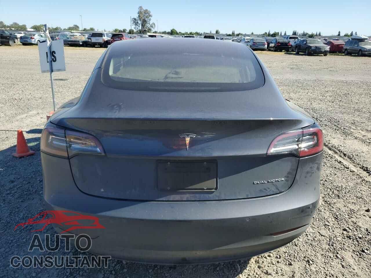 TESLA MODEL 3 2018 - 5YJ3E1EBXJF144673