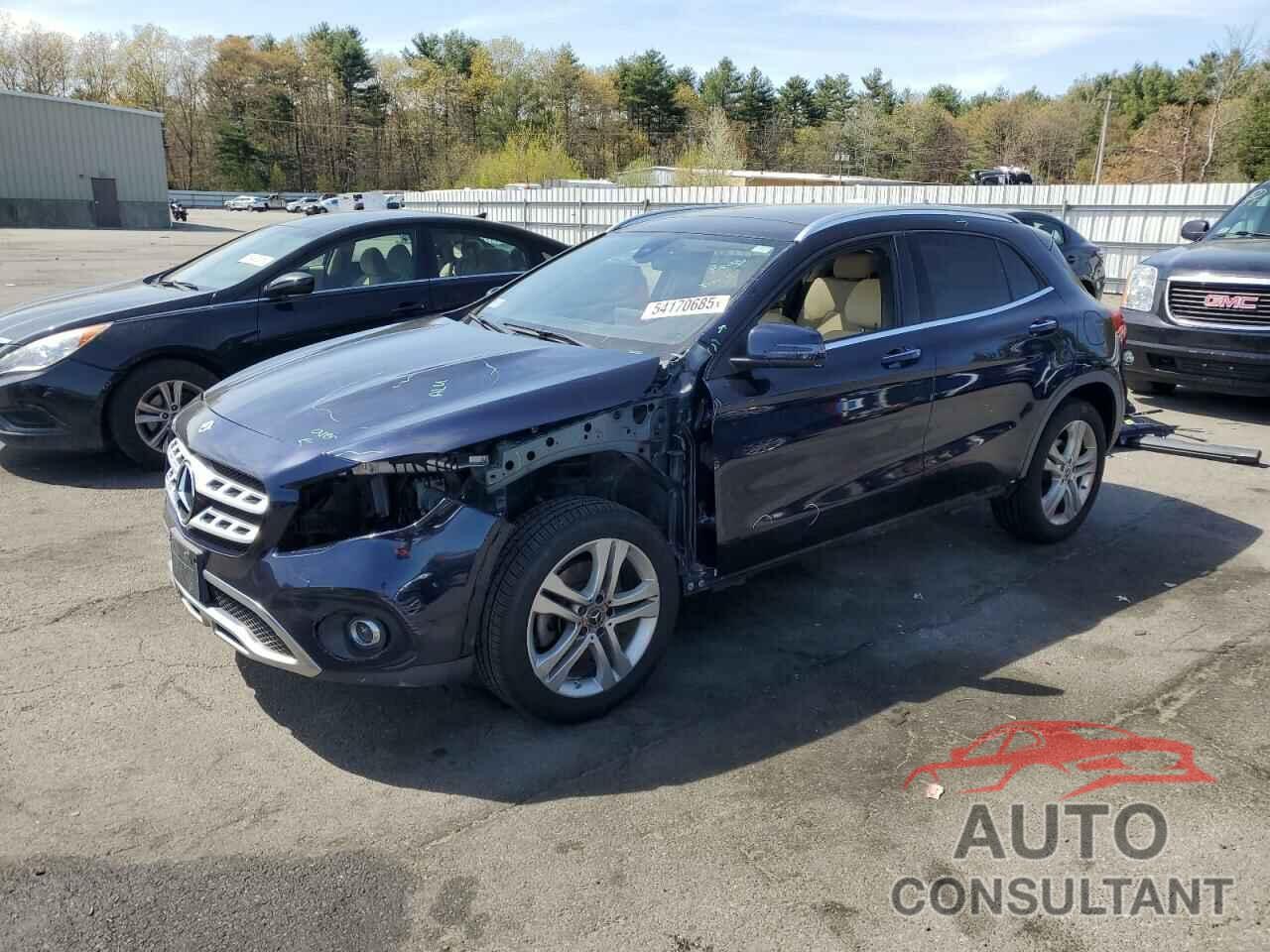 MERCEDES-BENZ GLA-CLASS 2018 - WDCTG4GBXJJ483042