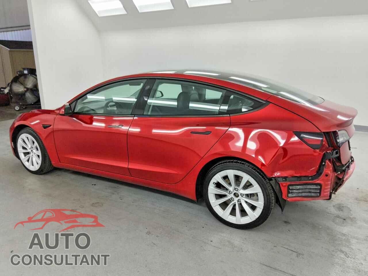 TESLA MODEL 3 2022 - 5YJ3E1EA8NF304093