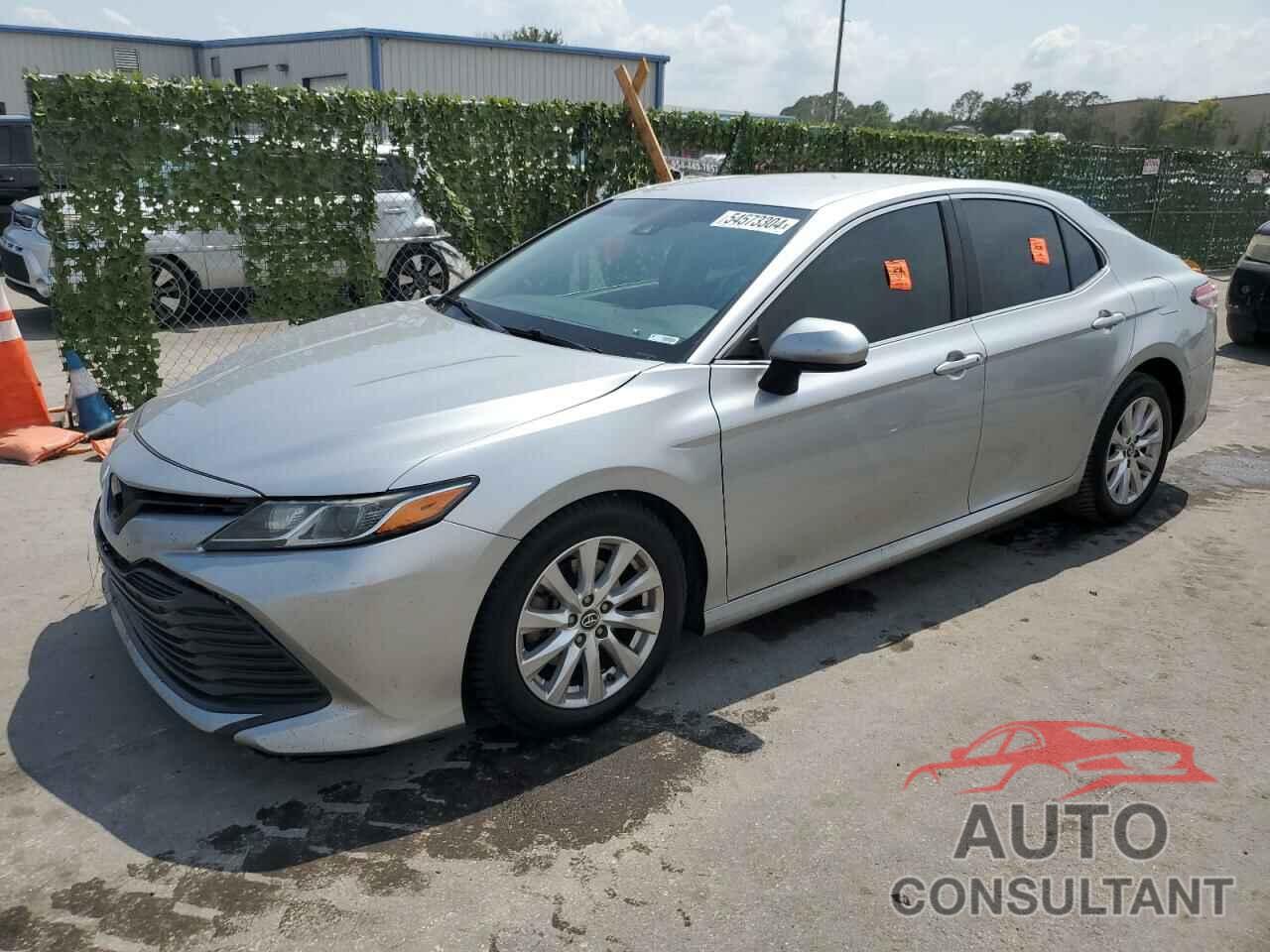TOYOTA CAMRY 2018 - 4T1B11HK4JU015625